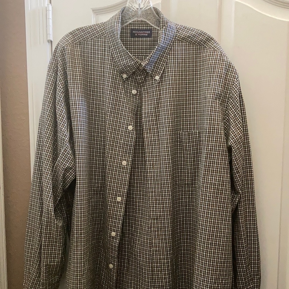 FINAL MARKDOWN Roundtree and yorke long sleeved shirt xl